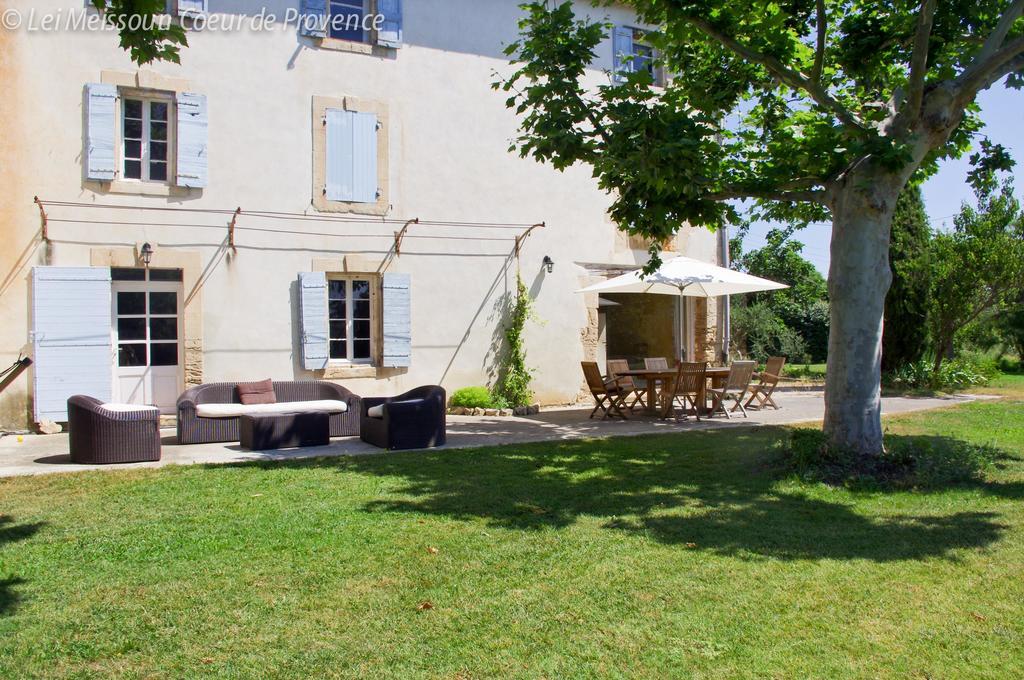 Lei Meissoun Mallemort Exterior photo